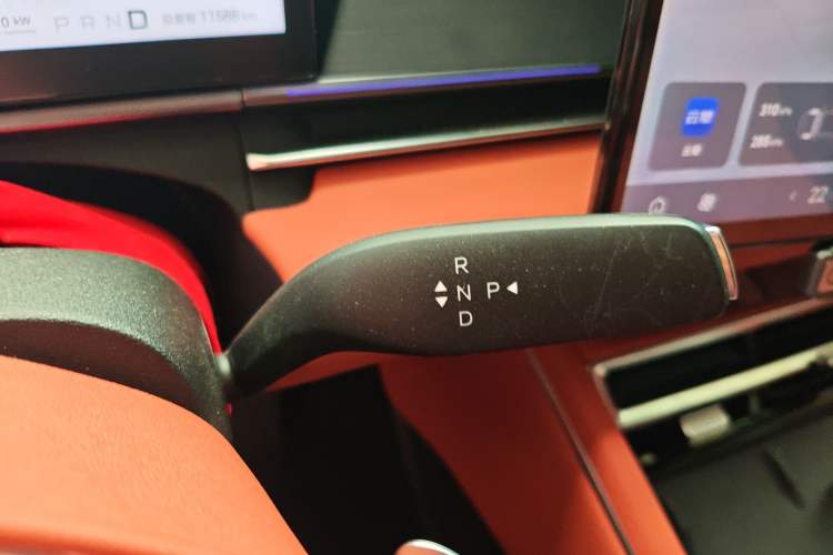 Used BYD Tang L 2025 DM 175KM Drone Player Edition
