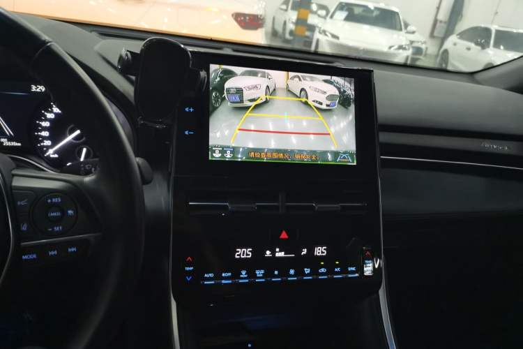 Used Toyota Avalon 2023 2.0L Luxury Edition Audio And AC Panel