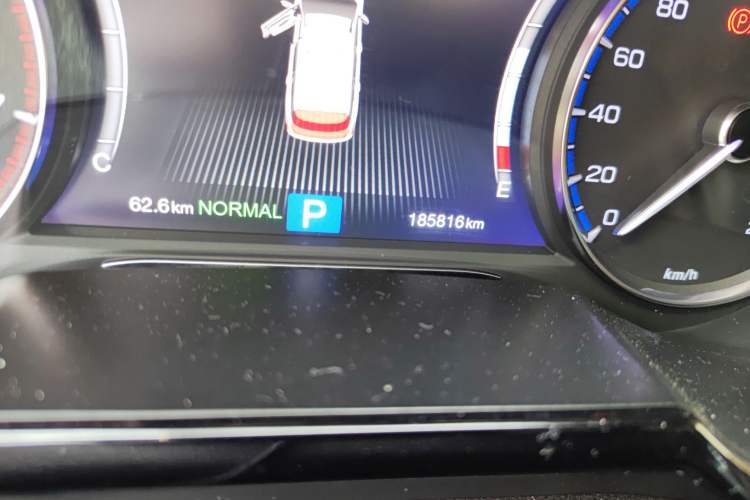 Used GAC Trumpchi GS8 2017 320T Two-Wheel Drive Luxury Smart Connectivity Version (7 Seats) Odometer Close Up