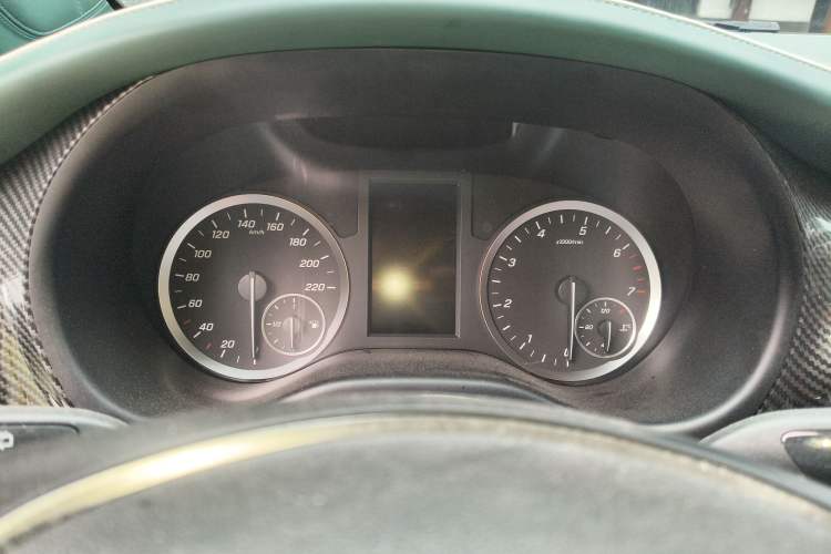 Used Mercedes-Benz Vito 2021 2.0T Business Version 7 Seats