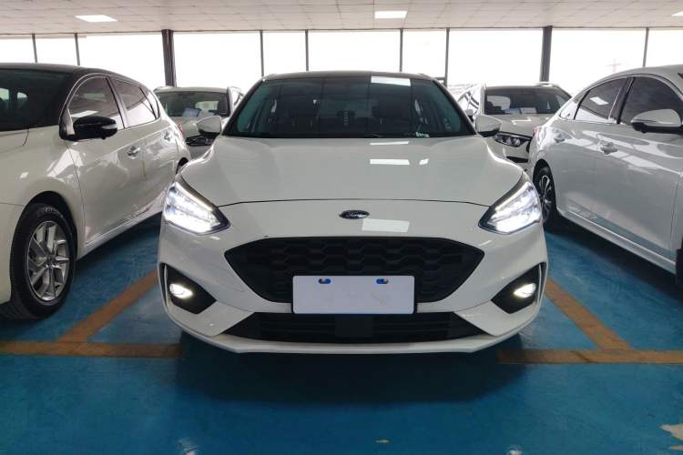 Used Ford Focus 2021 Hatchback EcoBoost 180 Automatic Titanium Edition