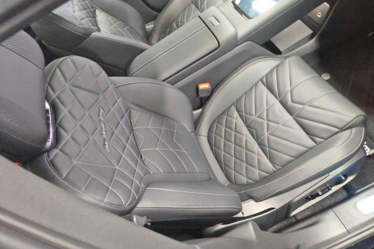 Used Lynk & Co Lynk & Co 10 EM-P 2025 Model 240 Four-Wheel Drive Ultra