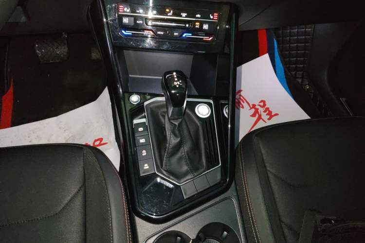 Used Volkswagen Tayron 2020 330TSI Two-Wheel Drive Luxury Smart Connectivity Version
