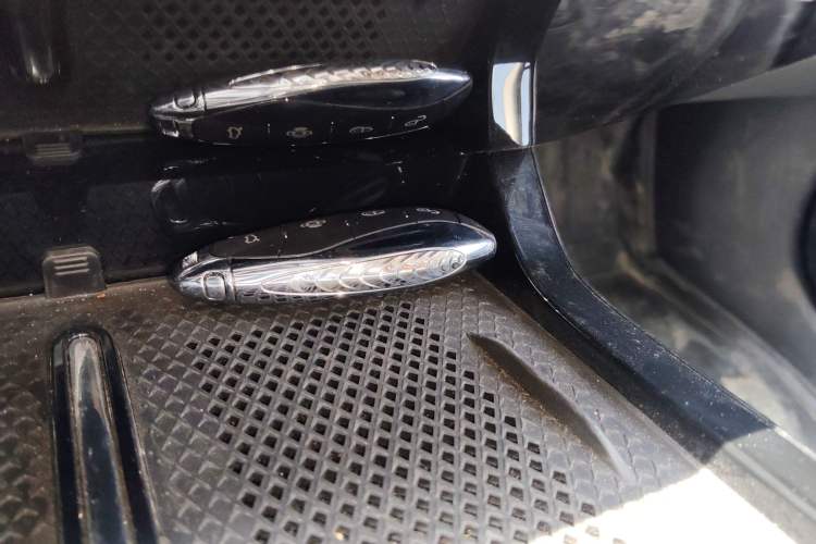 Used Hongqi HS3 PHEV 2025 Model PHEV 117km Jingwei PLUS Edition