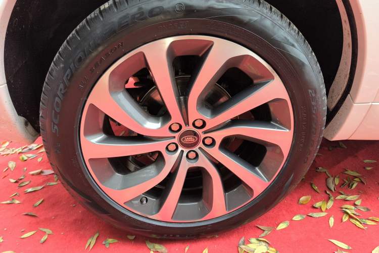 Used Land Rover Discovery Sport 2020 249 PS R-Dynamic Performance Edition