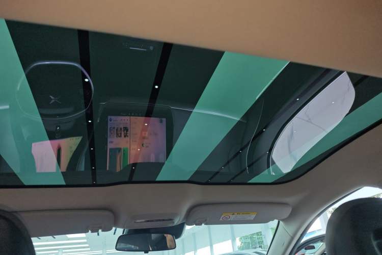 Used XPeng P7 2022 480 Standard Range Smart Drive Edition Headliner