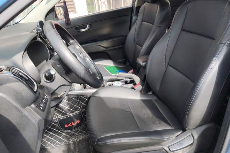 Used Kia KX3 2015 1.6L Automatic Two-Wheel Drive DLX Left Front Seat