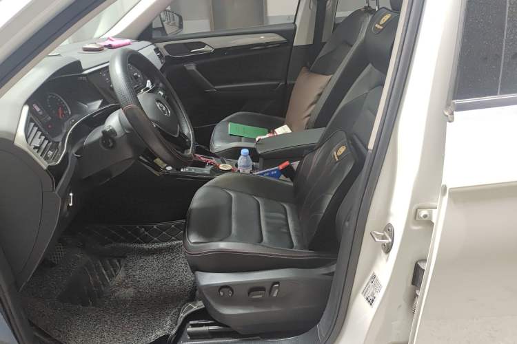 Used Volkswagen Tayron 2019 330TSI Two-Wheel Drive Luxury Model China VI Standard
