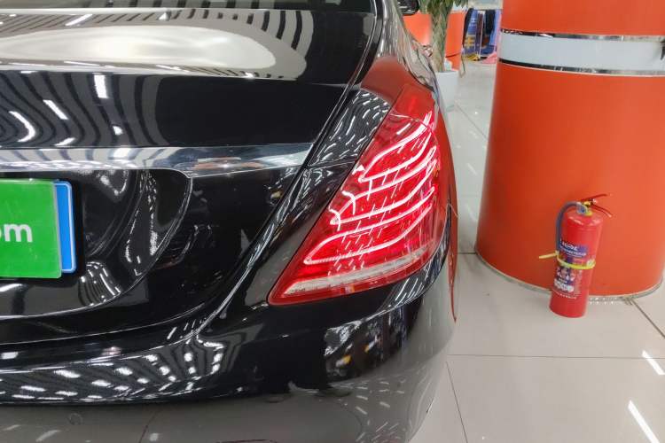 Used Mercedes-Benz S-Class 2014 S 320 L Business Model
