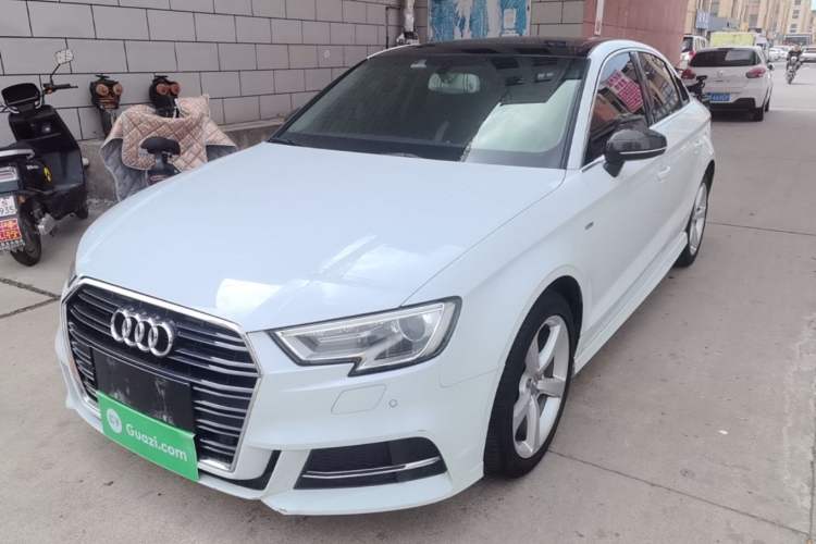 Used Audi A3 2017 Limousine 35 TFSI Fashion Model Guazi used car, China used car export, Used car for sale, Used cars, Cheapest cars for sale