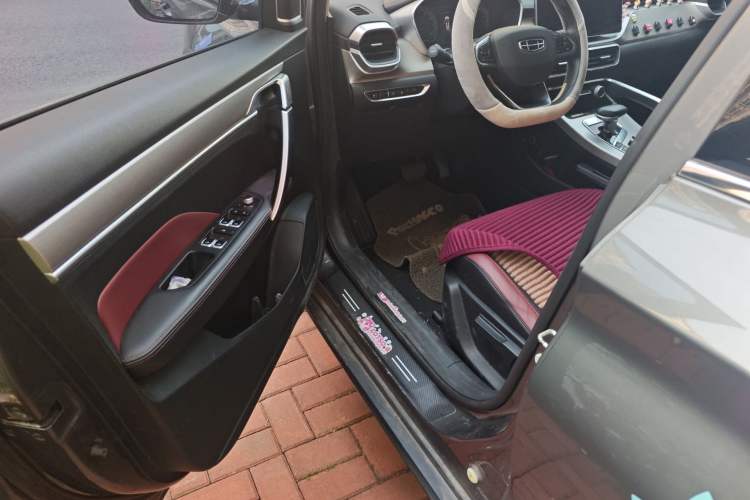 Used Geely Auto Coolray 2021 1.4T DCT Diamond Edition Driver Seat