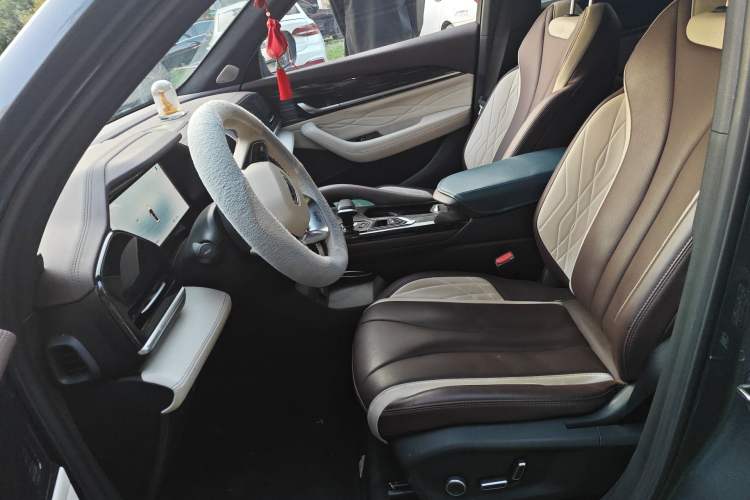 Used Geely Auto Monjaro L 2024 2.0TD High-Power Automatic Two-Wheel Drive Skyline Edition