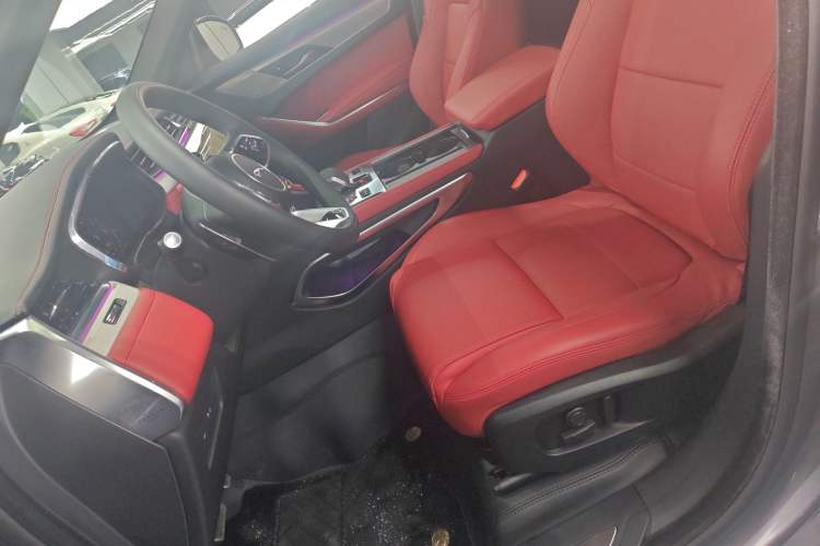 Used Jaguar F-PACE 2024 P250 R-Dynamic SE
