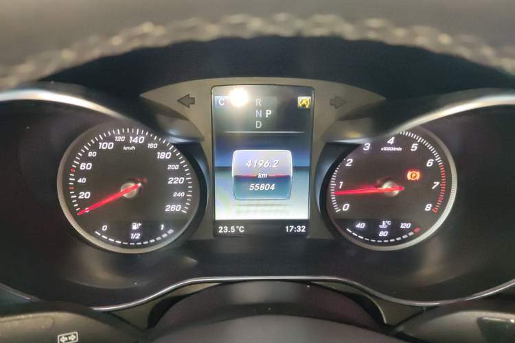 Used Mercedes-Benz GLC Coupe 2017 GLC 260 4MATIC Coupe SUV Instrument Cluster