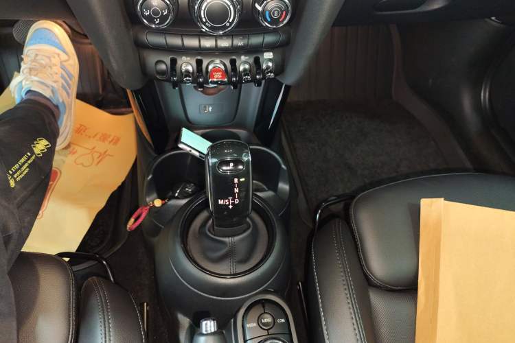 Used MINI 2019 1.5T COOPER Classic Edition
