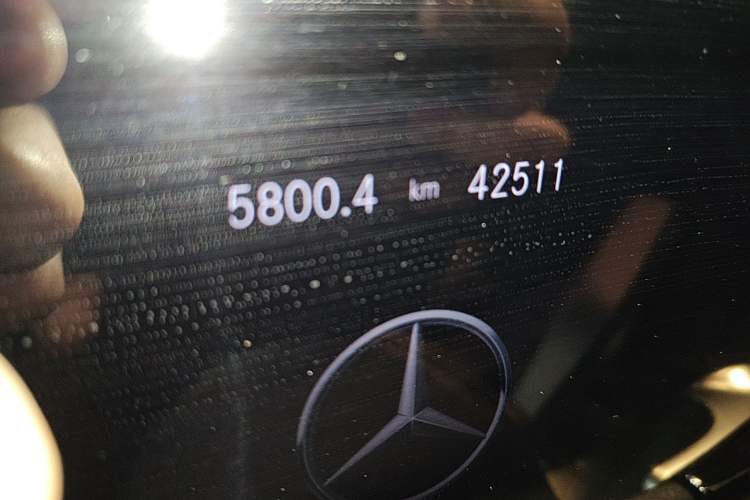 Used Mercedes-Benz GLB 2020 GLB 200 Dynamic Edition Odometer Close Up