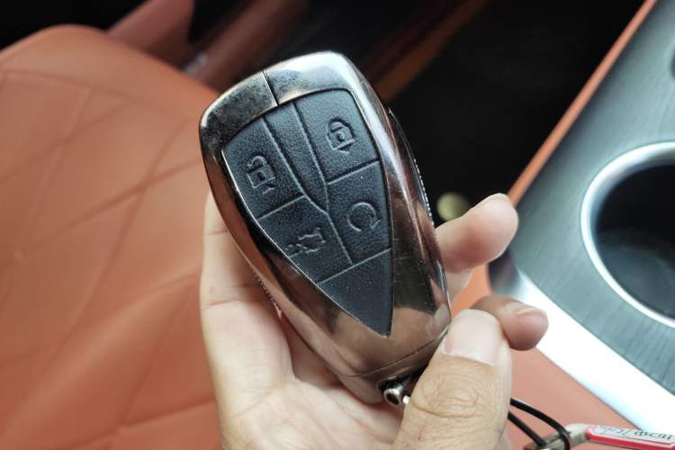 Used CHANGAN CS75 PLUS 2025 4th Generation 1.5T New Blue Whale Smart Flagship Version
