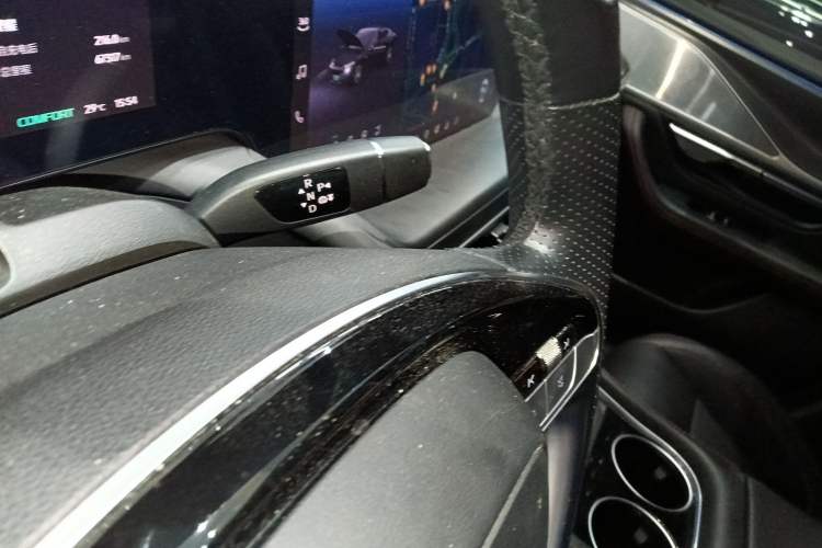 Used XPeng P7 2024 P7i 550 Pro Gear Lever