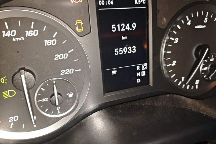 Used Mercedes-Benz Vito 2021 2.0T Elite Version 7 Seats