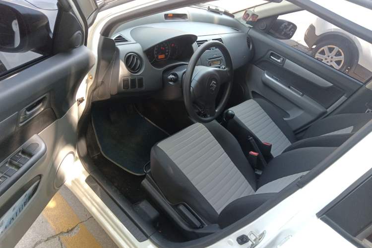 Used Suzuki Swift 2014 1.3L Manual Standard Edition