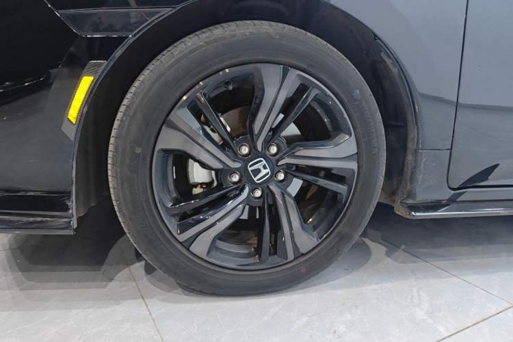 Used Honda Civic 2021 HATCHBACK 220TURBO CVT Trendy Cool Edition Left Front Wheel Hub