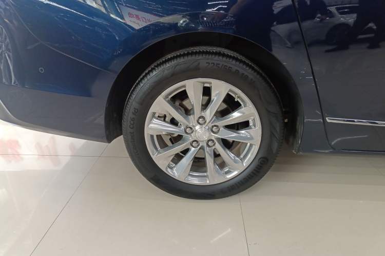 Used Buick GL8 2022 Avenir Avia Four-Seat Prestige Edition Right Rear Wheel Hub