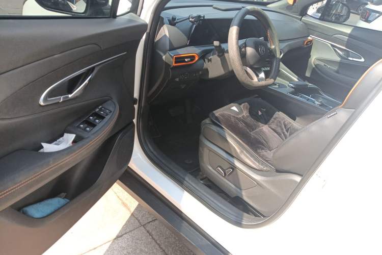 Used Changan UNI-T 2022 1.5T Prestige Version