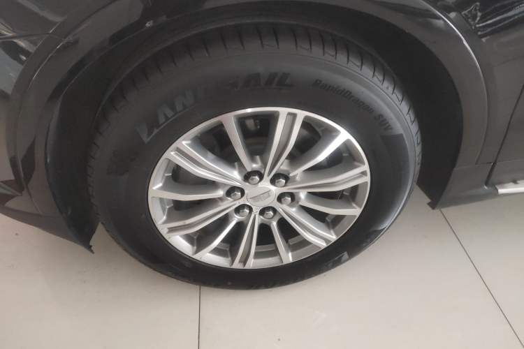 Used Cadillac XT5 2018 25T Luxury Model