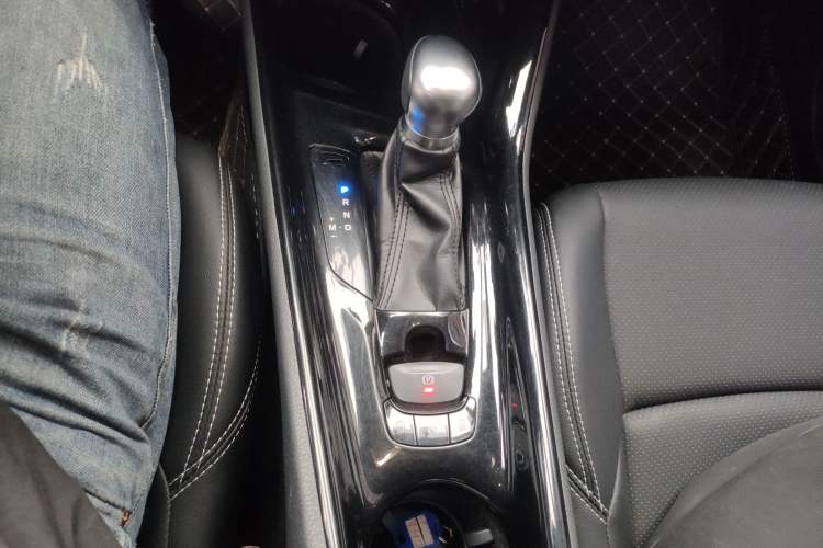 Used Toyota C-HR 2018 2.0L Leading Edition China VI
