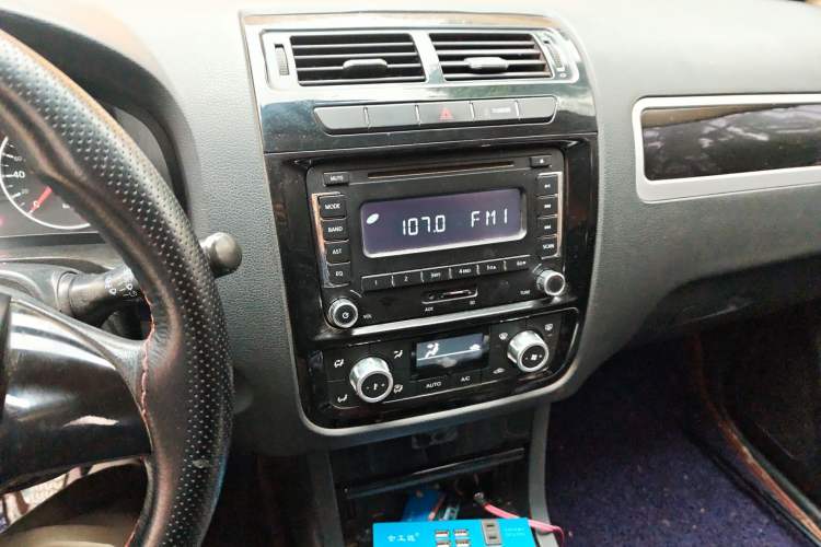 Used Yema T70 2015 1.8L Manual Comfort Model Audio And AC Panel