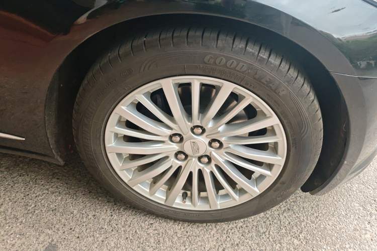 Used Cadillac CT6 2019 28T Luxury Model Right Front Wheel Hub