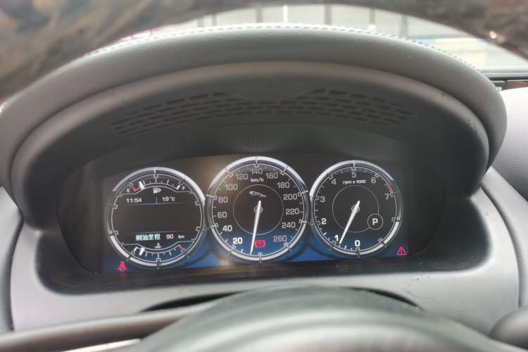 Used Jaguar XJ 2014 XJL 3.0 SC Two-Wheel-Drive Panoramic Business Edition
