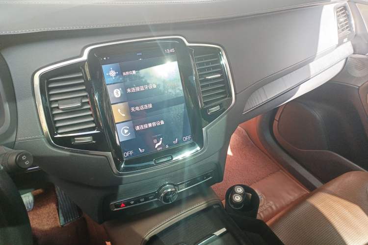 Used Volvo XC90 New Energy 2021 E-Drive Hybrid T8 Luxury Flagship 7-Seater Audio And AC Panel