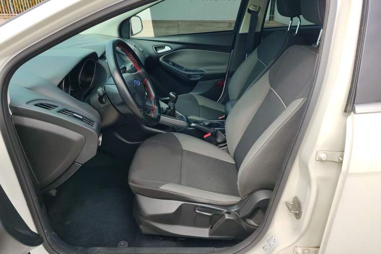 Used Ford Focus 2012 Hatchback 1.6L Manual Comfort Model