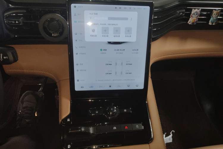 Used Nio ES8 2020 580 km Range Signature Edition Six-Seater Version Audio And AC Panel