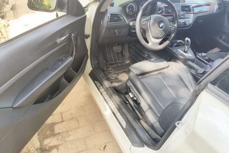 Used BMW 2 Series 2019 225i Sport Design Package Driver Seat