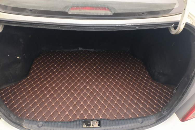 Used Hyundai Verna (older generation) 2016 1.4L Manual Smart GLS Trim