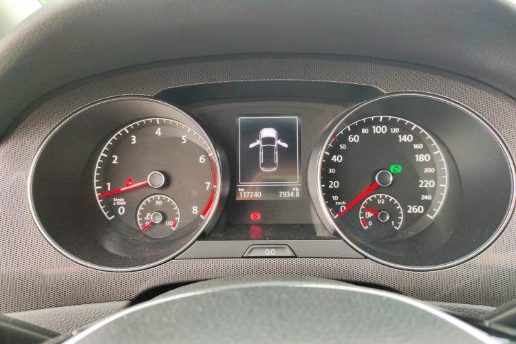 Used Volkswagen Golf Sportsvan 2016 230TSI Automatic Trend Edition
