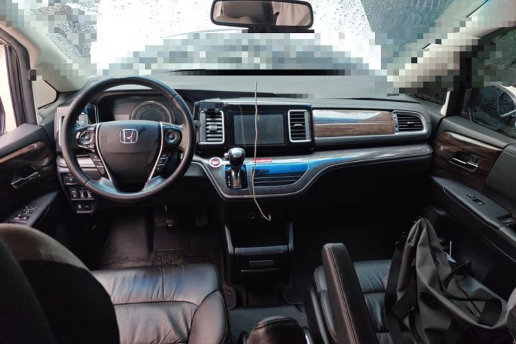 Used Honda Elysion 2016 2.4L Luxury Edition
