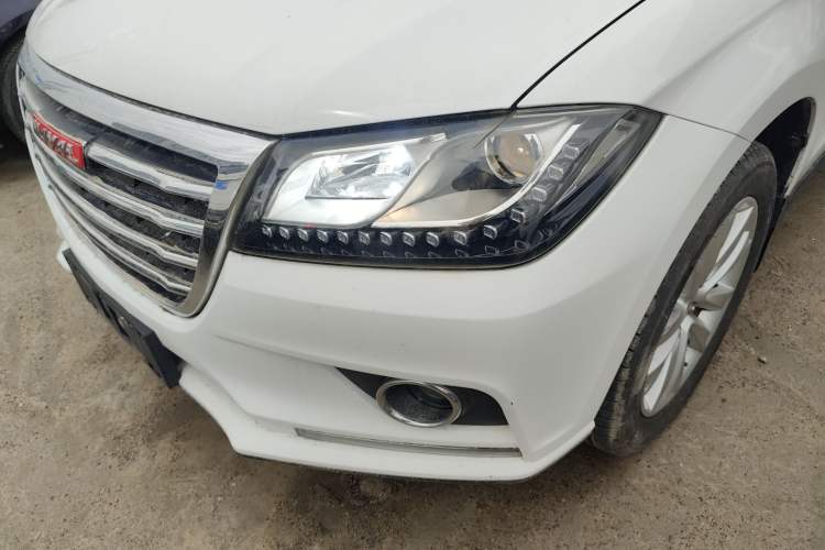 Used Haval H2 2014 1.5T Manual Two-Wheel Drive Elite Edition