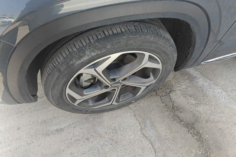 Used Geely Auto Monjaro L 2024 2.0TD High-Power Automatic Two-Wheel Drive Yunqi Version