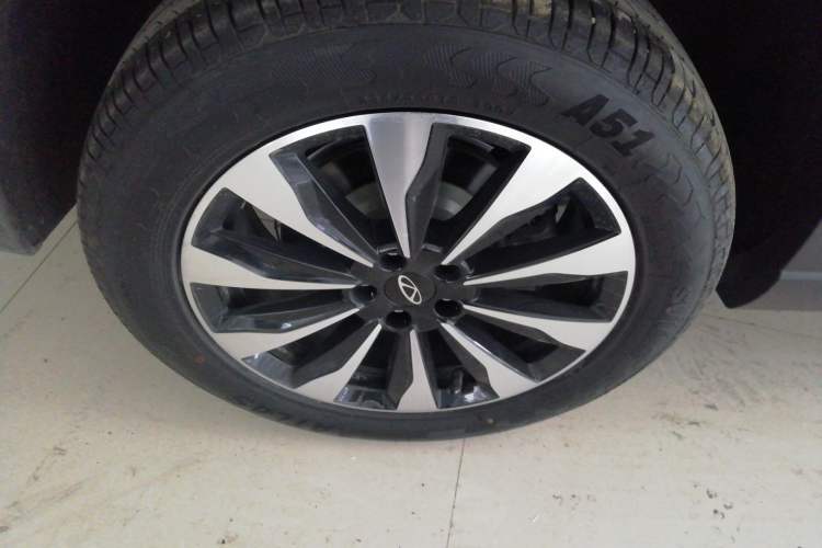 Used Chery Tiggo 8 PLUS 2025 290TGDI DCT Prestige 5-Seater
