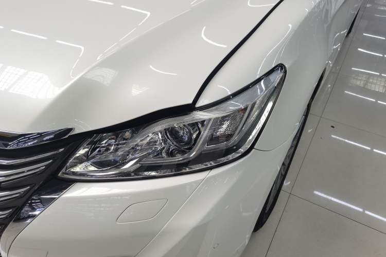 Used Toyota Crown 2017 2.0T Sport Edition
