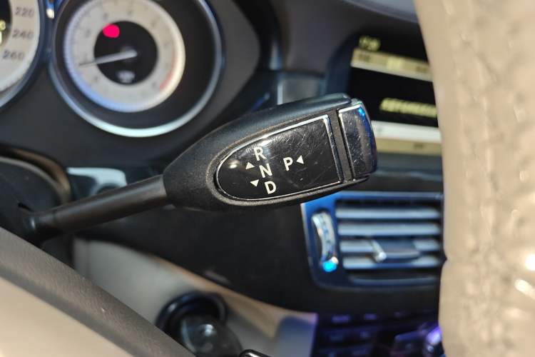Used Mercedes-Benz CLS 2012 CLS 300 CGI Gear Lever