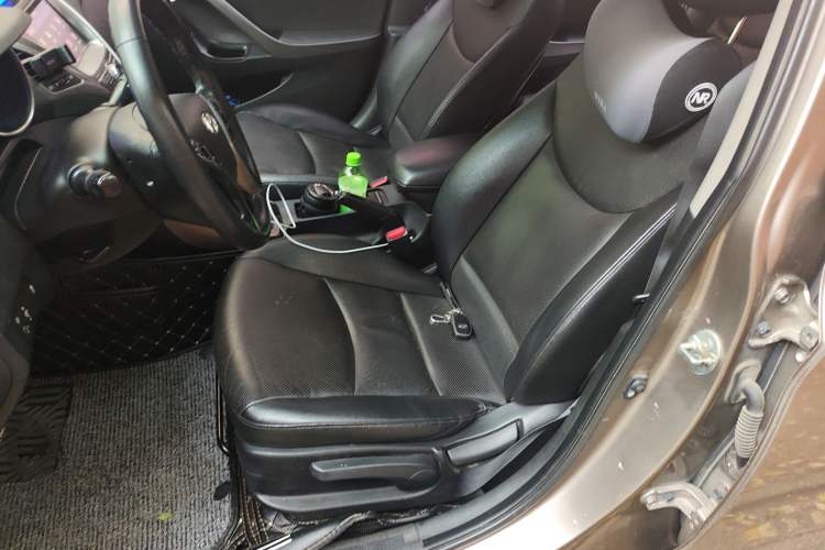 Used Hyundai Elantra (5th Generation / Langdong) 2015 1.6L Automatic Luxury Model Left Front Seat