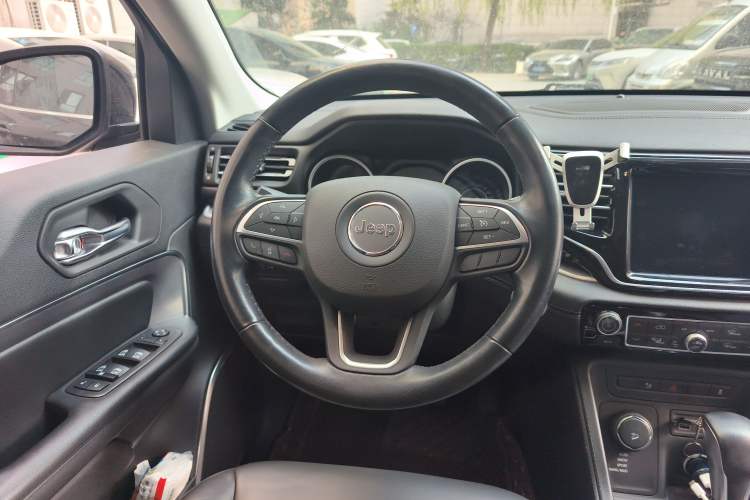 Used Jeep Grand Commander 2018 2.0T Four-Wheel Drive Enjoyment Edition China VI