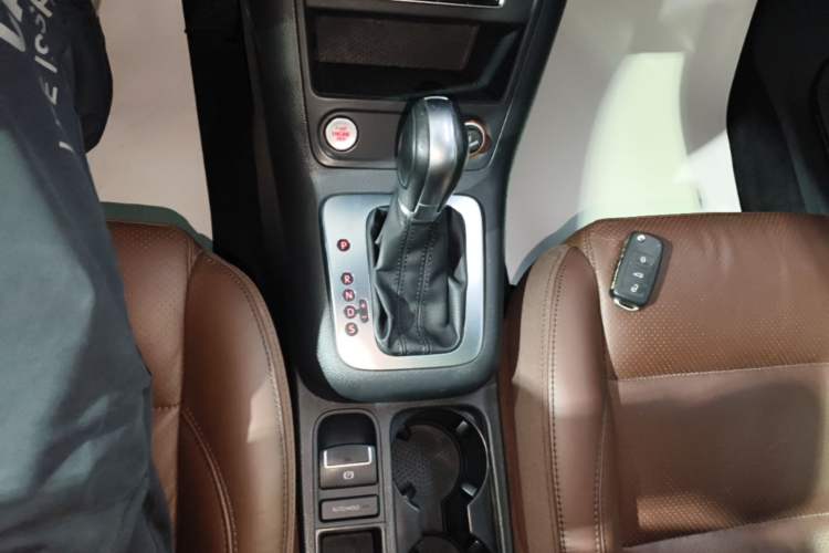 Used Volkswagen Tiguan 2015 1.8TSI Automatic Two-Wheel Drive Luxury Model
