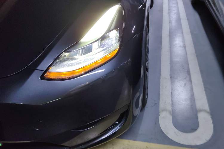 Used Tesla Model Y 2024 Rear-Wheel-Drive Version
