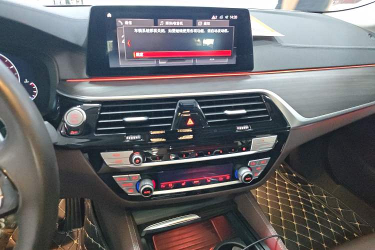 Used BMW 5 Series 2019 530Li Luxury Edition Premium Package
