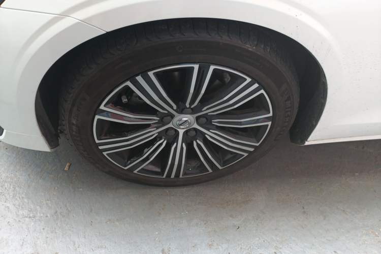 Used Volvo S60 2021 T4 Zhiyuan Luxury Edition Left Front Wheel Hub